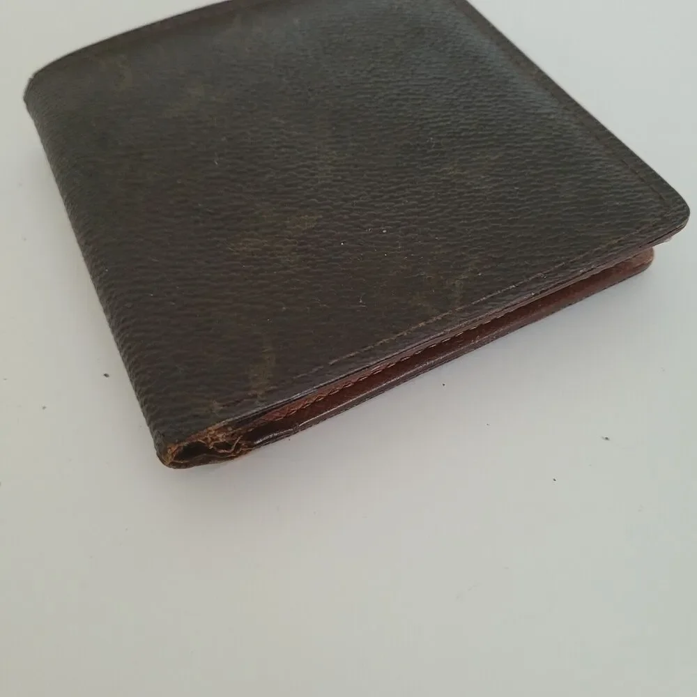 Vintage Louis Vuitton Men's LV Brown Bi-Fold Leather Wallet‎ Monogram Card Bill